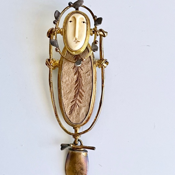 Carolyn Morris Bach Brooch Pendant 18K, 22K, Sterling and Agate - Picture 14 of 15